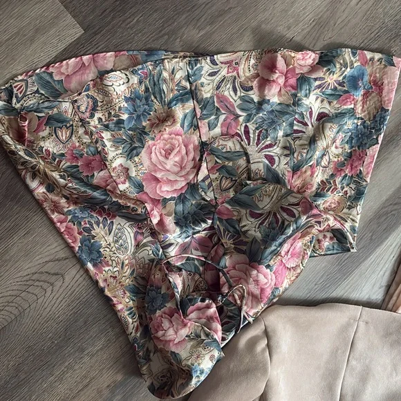 VICTORIAS SECRET Floral Multicolor Dress - Picture 8 of 11